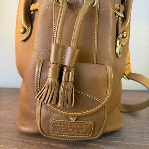 Dooney & Bourke Brown Glove Tanned Leather in Natural Bucket Bag